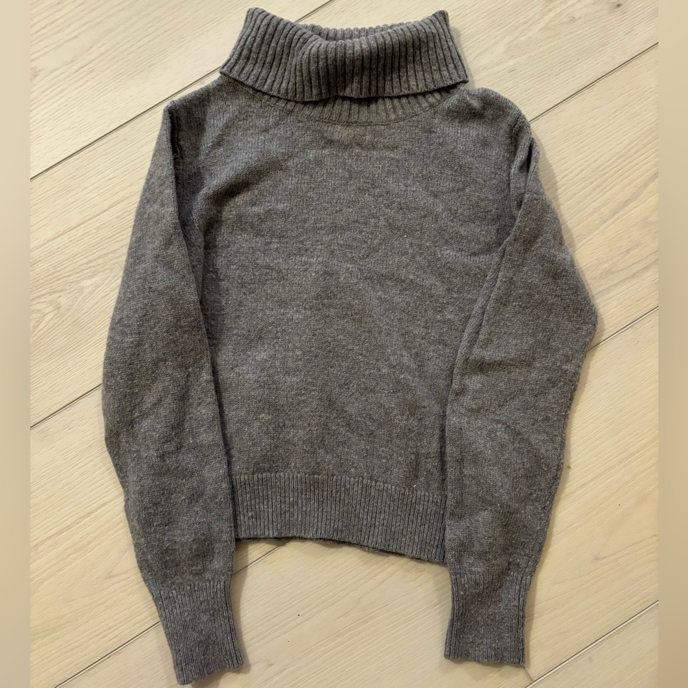 brandy melville turtleneck sweater